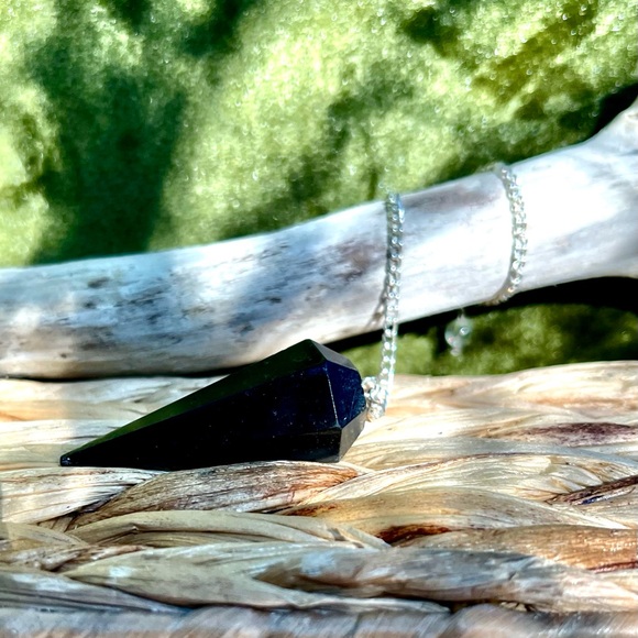 Black obsidian dowsing pendulum - Picture 6 of 7